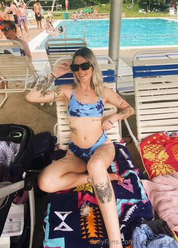 Becca Gray / babybecs14 nude photo #8