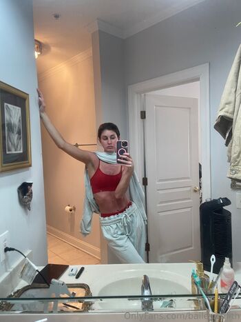 u3256782 / babybeebailey nude photo #23