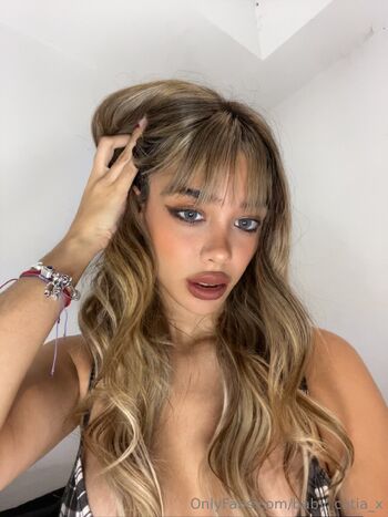 Catia / babycatia nude photo #22