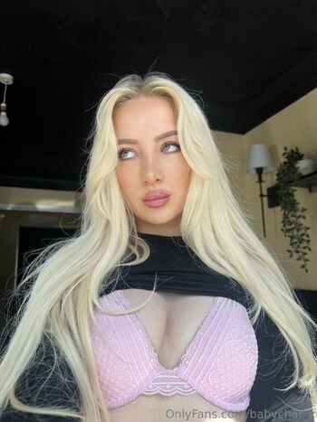 Charlott / babychar_x nude photo #4
