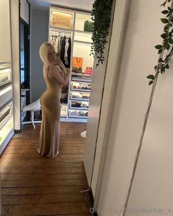 Charlott / babychar_x nude photo #26