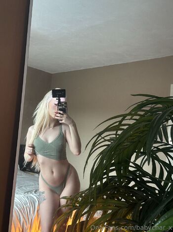 Charlott / babychar_x nude photo #28