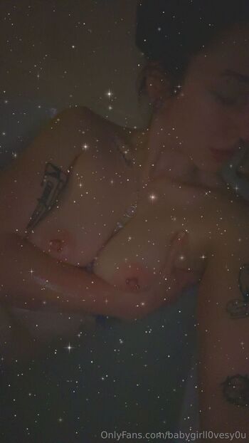 Babygir / babygirll0vesy0u nude photo #17
