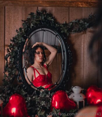 Aleish / babygirll2741 nude photo #6