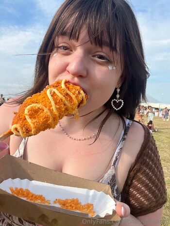 Lovely Vannah / babygirlvanni nude photo #24