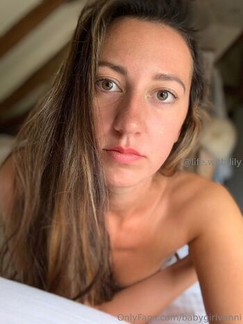 Lovely Vannah / babygirlvanni nude photo #32