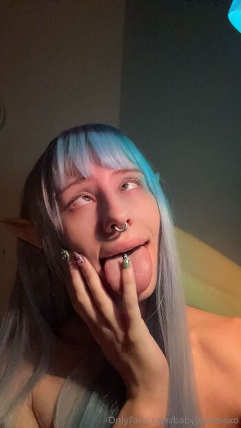 Jo / babyjoyxoxoxo nude photo #3