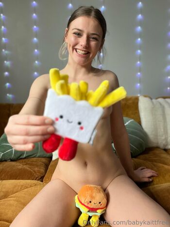 Baby Kaitt (FREE / babykaittfree / babykaitttt nude photo #9