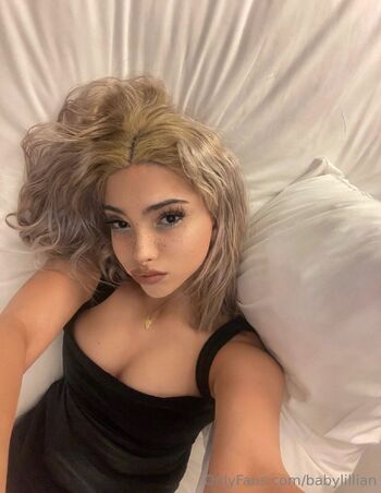 .lillian. / babylillian nude photo #9