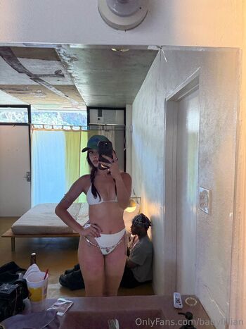 .lillian. / babylillian nude photo #13
