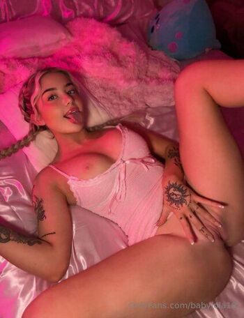 Lola / babylola18 nude photo #36