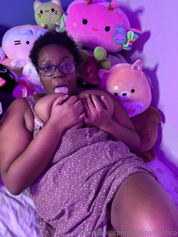 Romantica Soft Gamer E-Gir / babyromantica / romantica_baby_ / baby_romantica_ nude photo #1