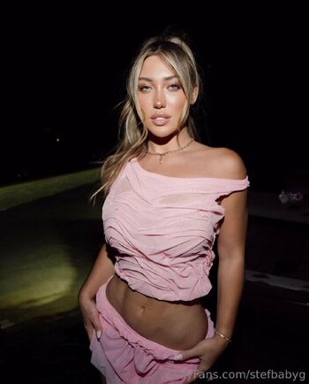 Stefanie G / babystefg / stefaniegurzanski nude photo #23