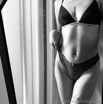 Ve / babyvdawg nude photo #5