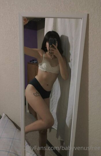 Baby Venus / babyvenusfree nude photo #2