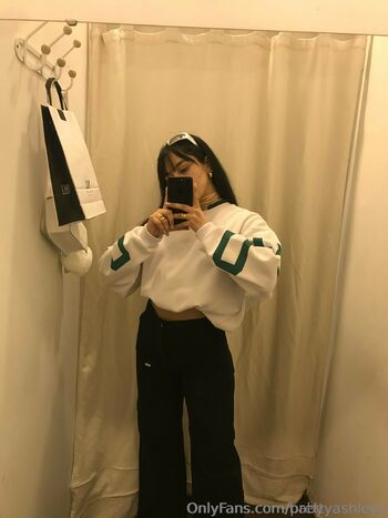 Ashle / babyyashleey nude photo #32