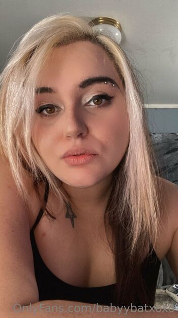BabyyBATxox / babyybatxoxo nude photo #25