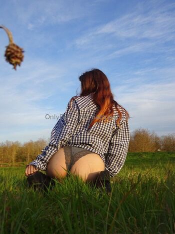 BabyEmili / babyyemilie / emiliebaby_official / emilie_babyy nude photo #20