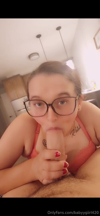 Babygir / babyygiirl420 nude photo #7