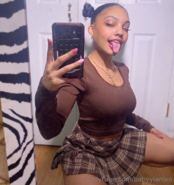 Lani / babyylanixo / babylanixo nude photo #7