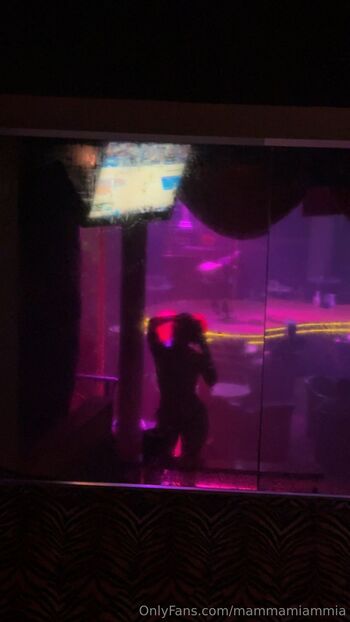 Mi / babyymiaaa nude photo #7