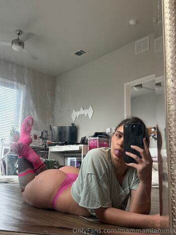 Mi / babyymiaaa nude photo #15