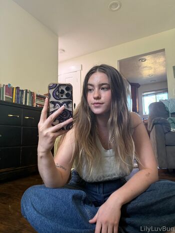 Baby Raisin (aka Lily Luvbug / babyyraisin nude photo #34