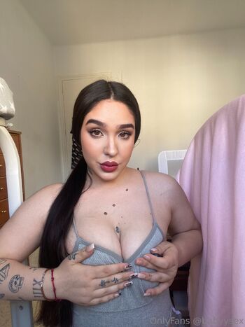 ELIZABETH / babyysex nude photo #8