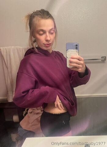 InnocentIv / badbaby1977 nude photo #21