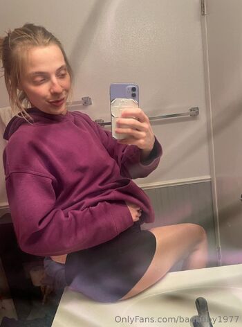 InnocentIv / badbaby1977 nude photo #22