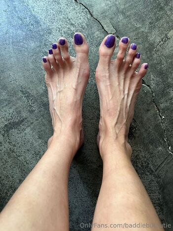 𝕲𝖔𝖉𝖉𝖊𝖘𝖘 𝕷𝖔𝖑𝖆 / baddiebutcutie nude photo #21