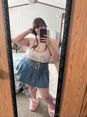 Roxanne / baddieleia20 nude photo #28