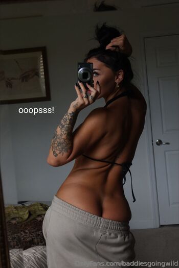 baddiesgoingwil / baddiesgoingwild nude photo #9