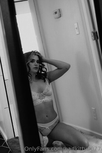 Dirty Lil Sexret / badkitty0077 nude photo #5