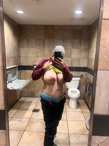 BadLady091 / badlady0913 nude photo #1