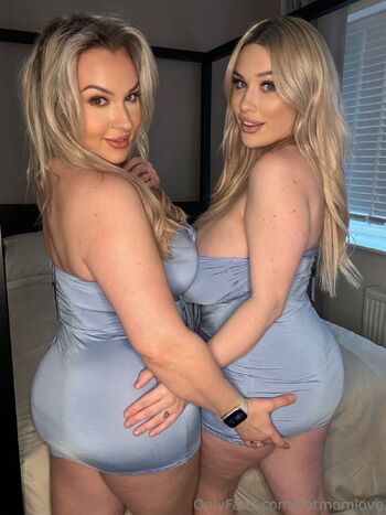 LESBIAN MOMMIES / badmomhouse / hotmomlove nude photo #37