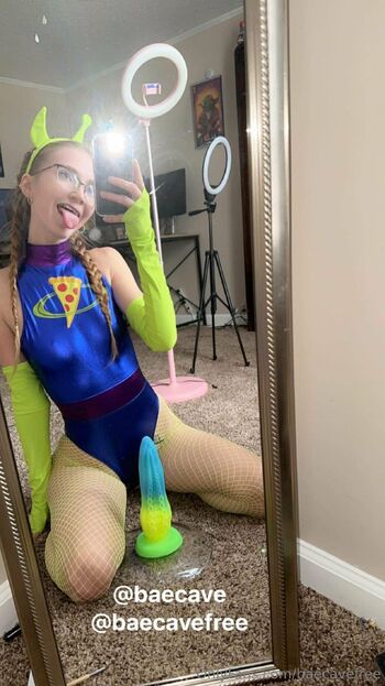 Baecavefre / baecavefree / baeecavee / baecave1 nude photo #11