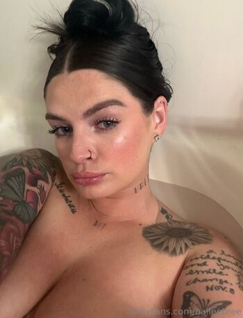 Bailee Bre / baileebree / bailee_lambert nude photo #3