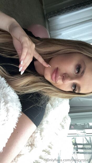 Bailey Ros / baileyrose0 nude photo #6