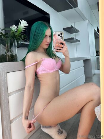 Baile / baileyyrose nude photo #15