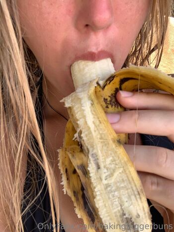 BakingBiggerBun / bakingbiggerbuns / bunsbigger nude photo #2