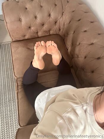 Veronica Arched Queen / ballerinafeetveronica nude photo #10