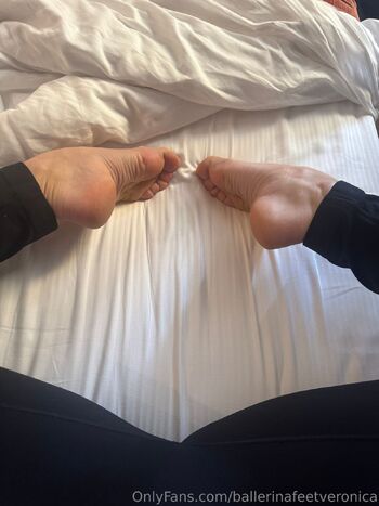 Veronica Arched Queen / ballerinafeetveronica nude photo #13