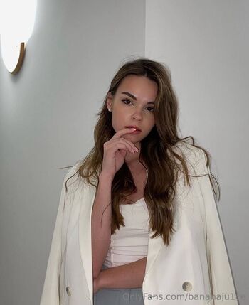 Bananaju1c / bananaju1ce / bananaju1ce_ nude photo #6