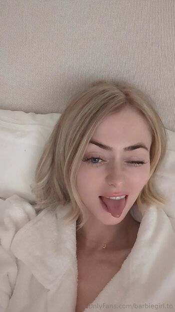 Barbie Gir / barbiegirl.to nude photo #12