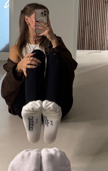 Lol / barebylola nude photo #5