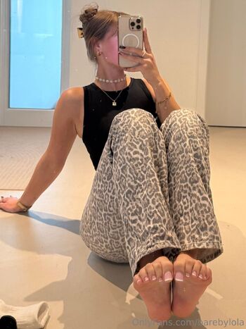 Lol / barebylola nude photo #36