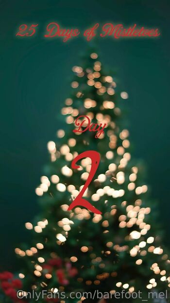 Me / barefoot_mel nude photo #11