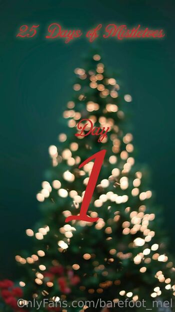 Me / barefoot_mel nude photo #12