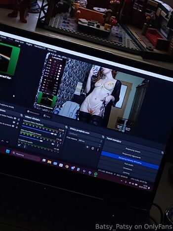 Batsy Pats / batsy_patsy nude photo #23